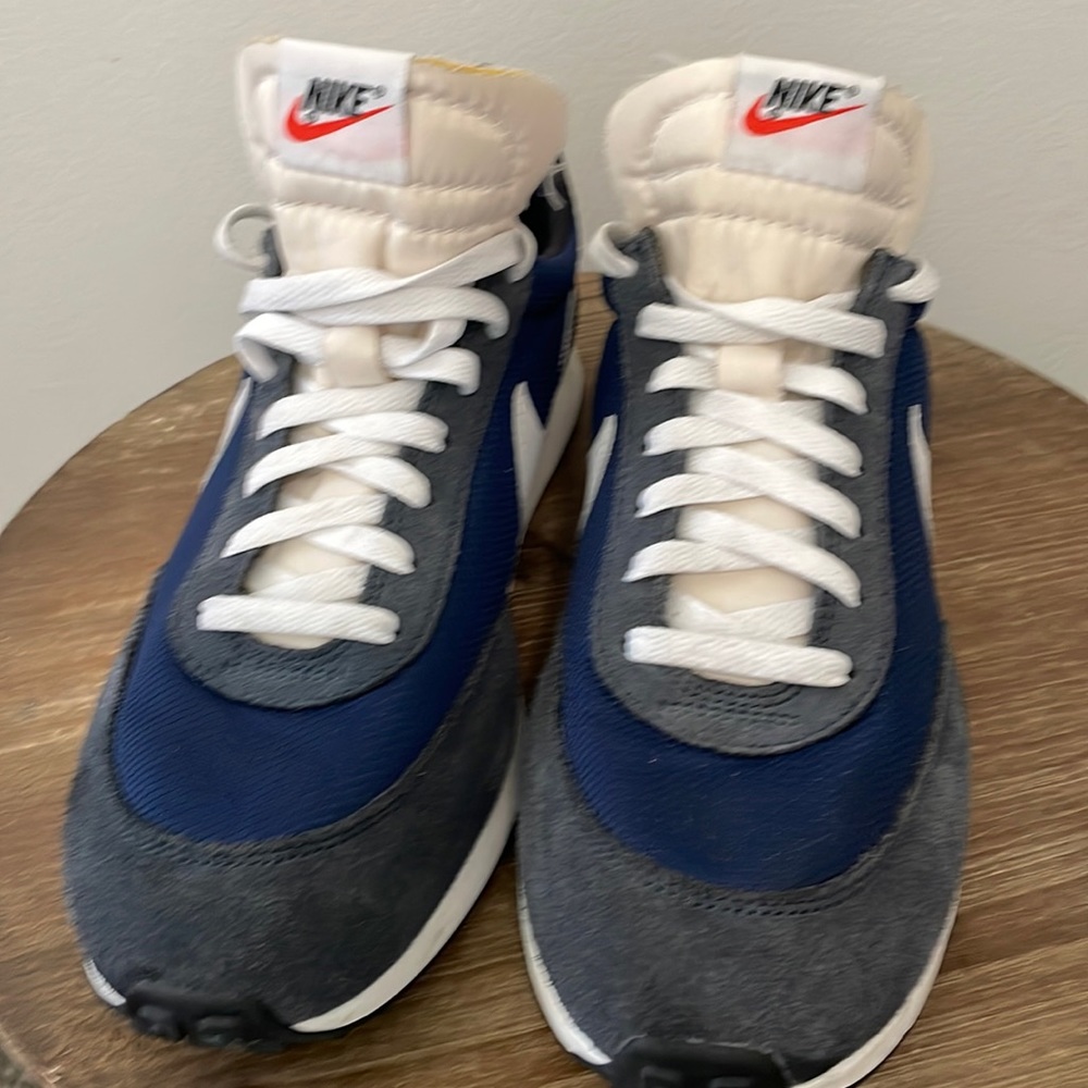 Nike Waffle Racer size 10